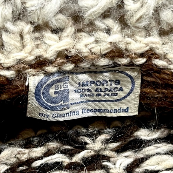 100 % Alpaca Sweater - Picture 8 of 8